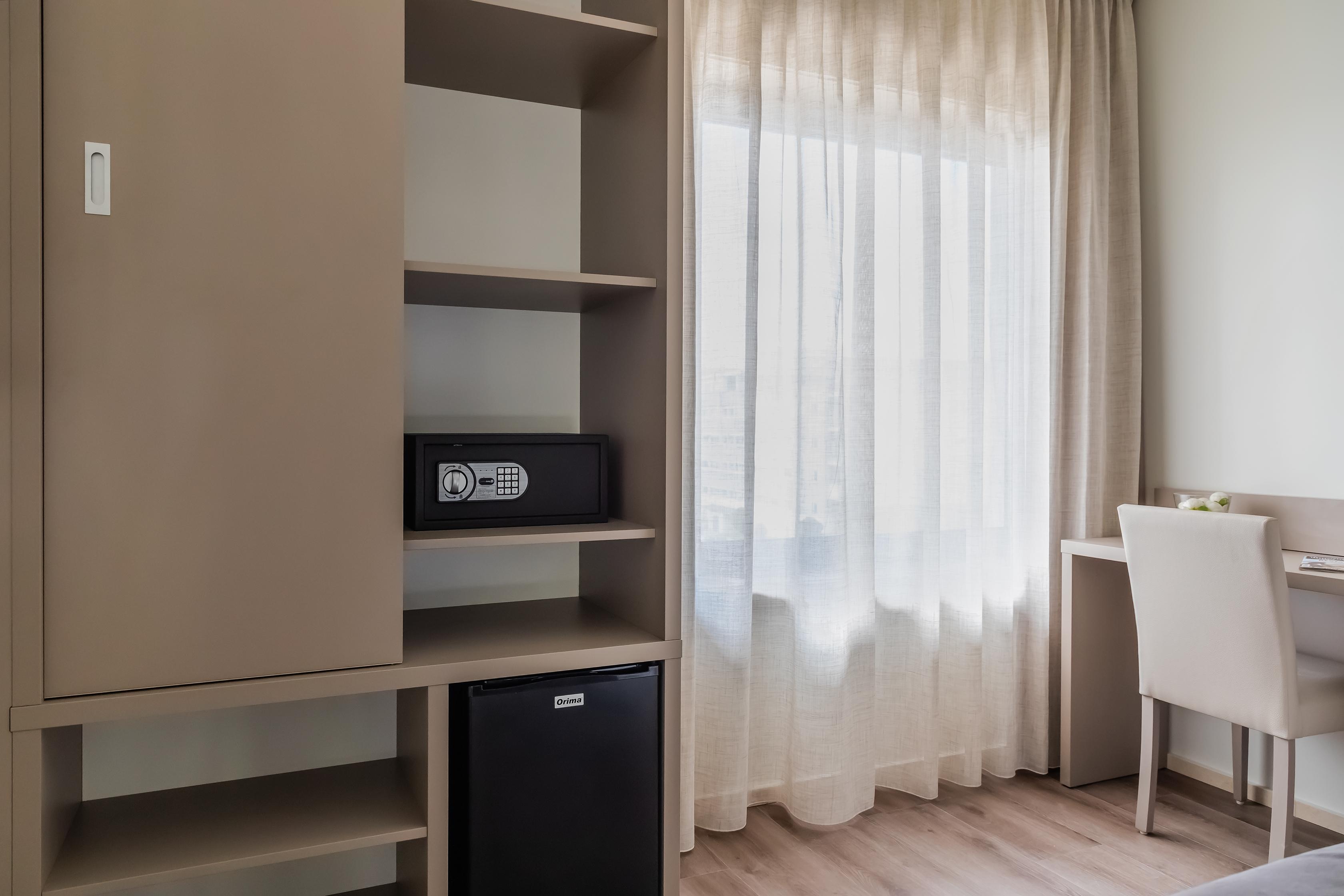 Hotel Oporto Airport & Business 4*