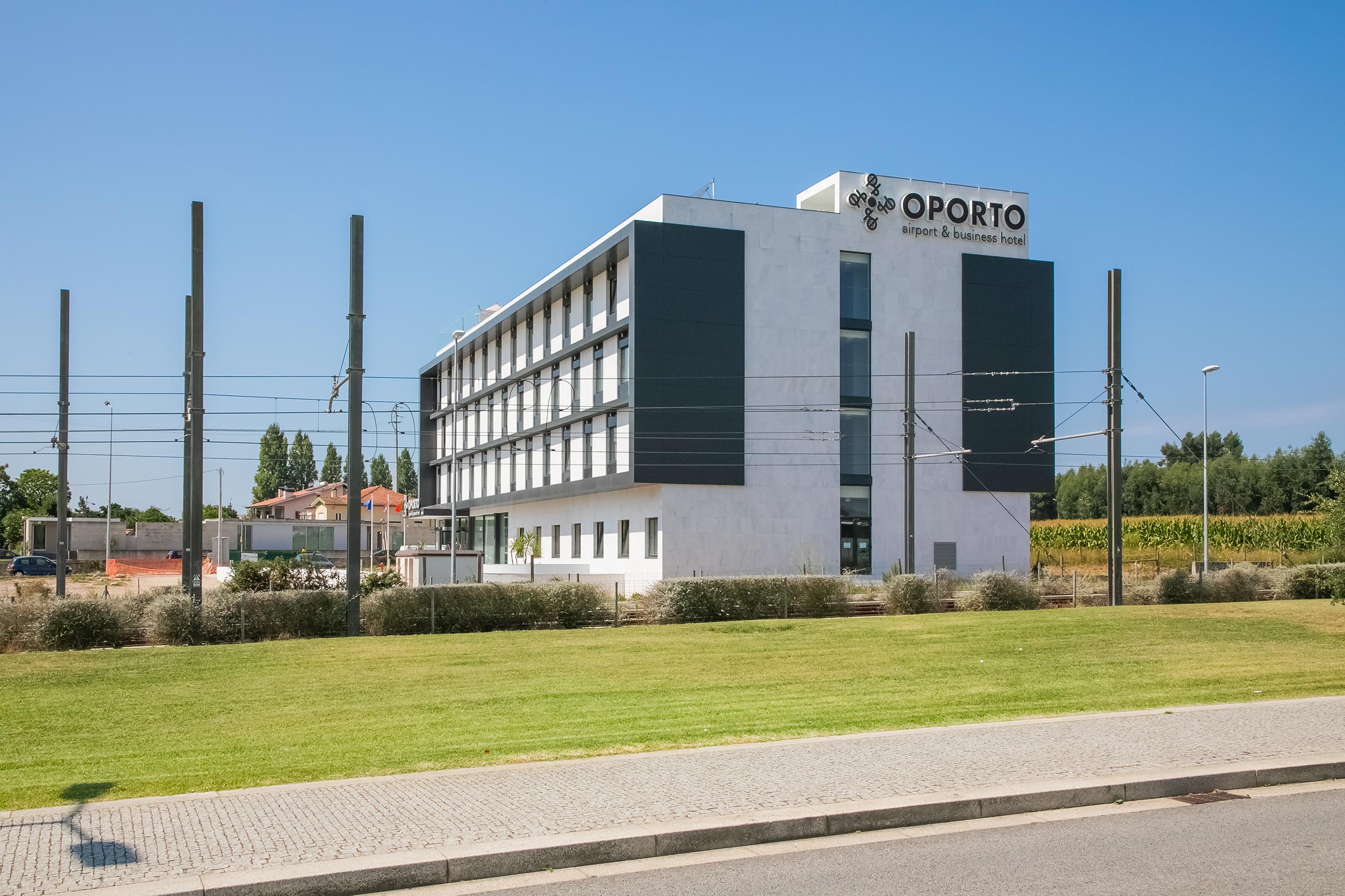 Hotel Oporto Airport & Business Maía