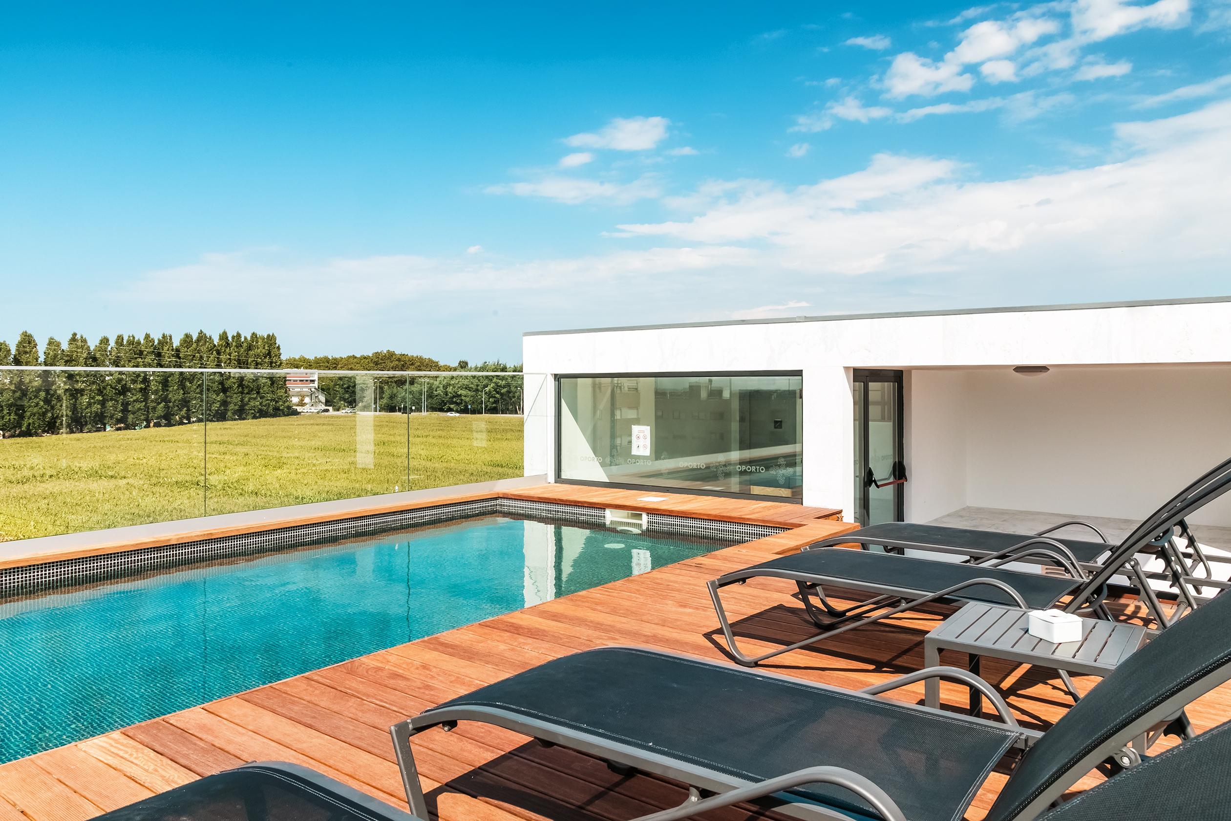 Oporto Airport & Business 4* Maía