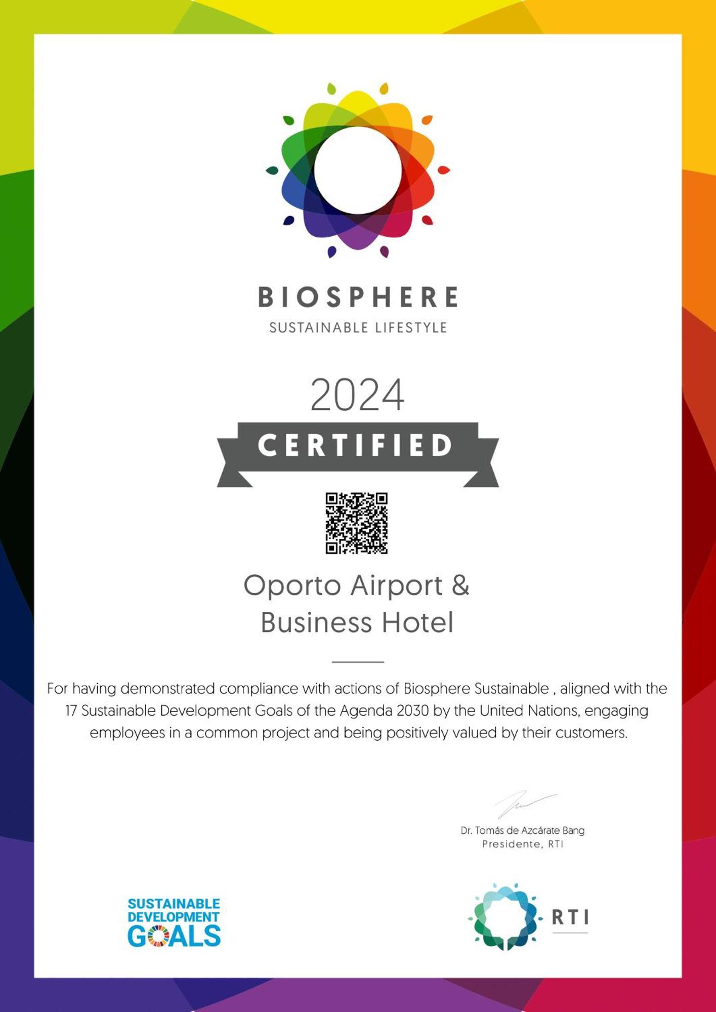 Oporto Airport & Business Maía
