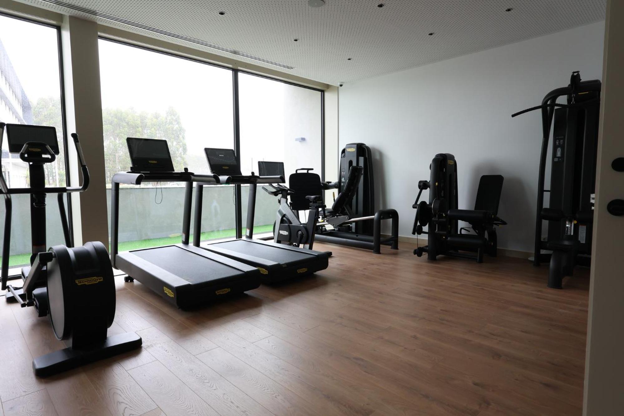 Oporto Airport & Business 4*